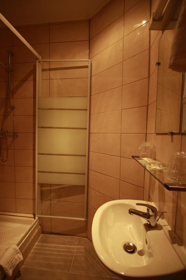 מרסיי Hotel Moderne מראה חיצוני תמונה