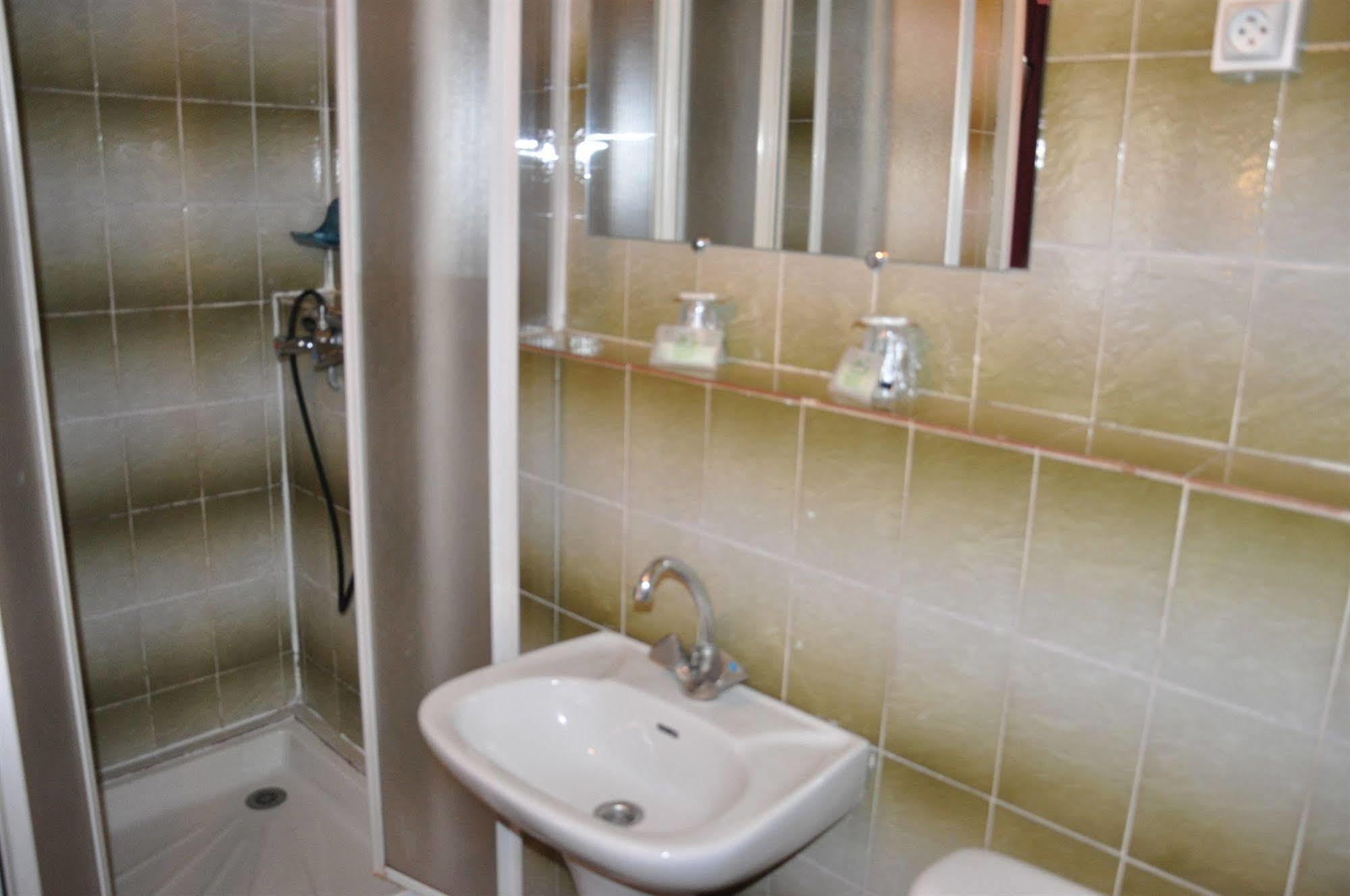 מרסיי Hotel Moderne מראה חיצוני תמונה